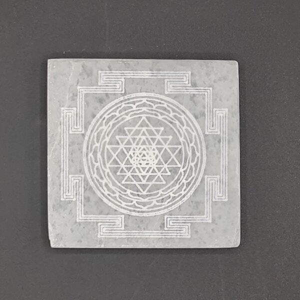 Selenite Charging Plate